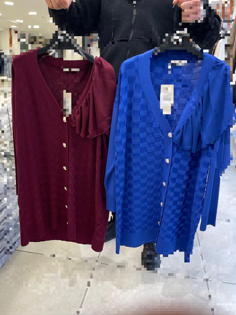 Buttoned check texture shirt