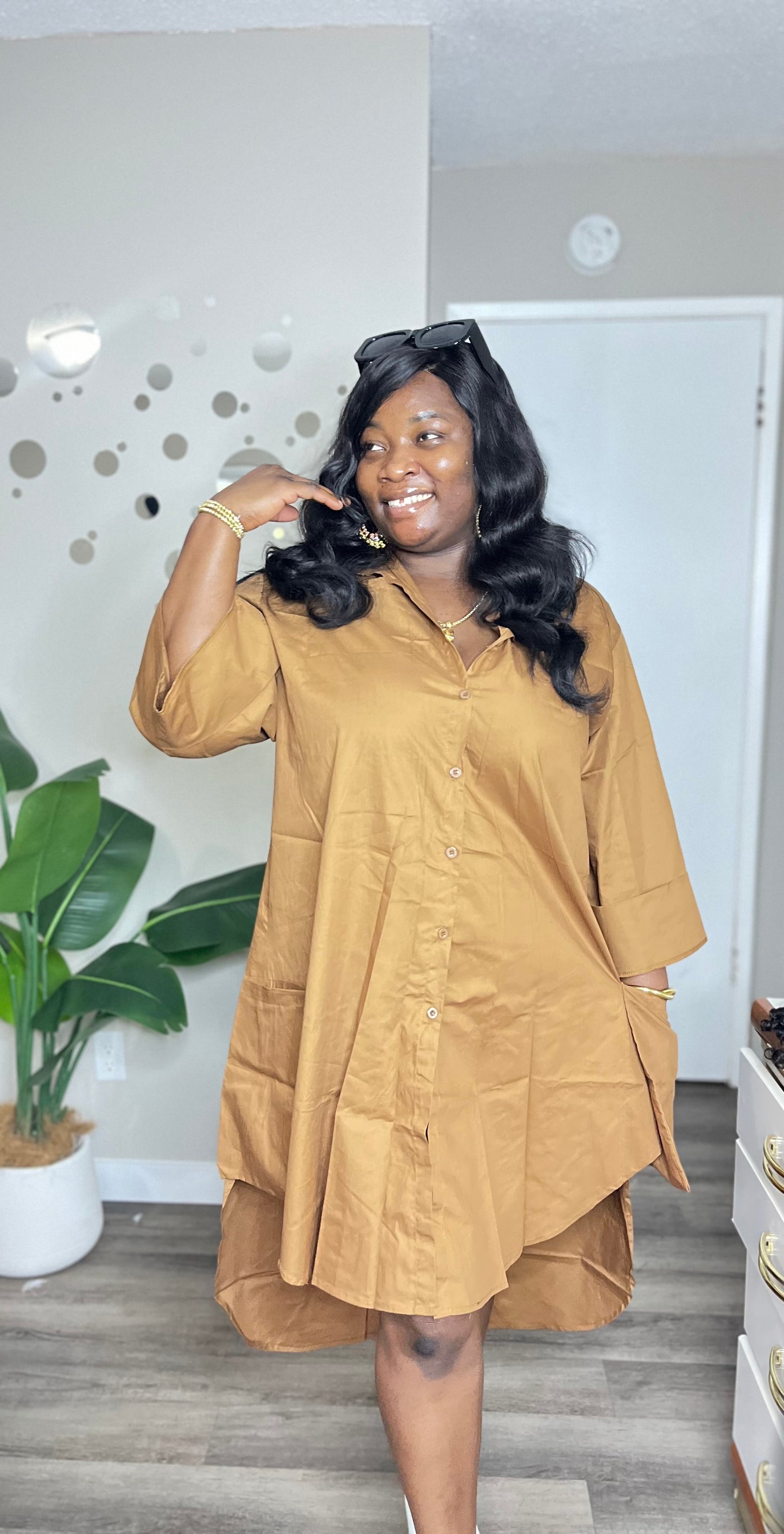 Side pockets shirtdress