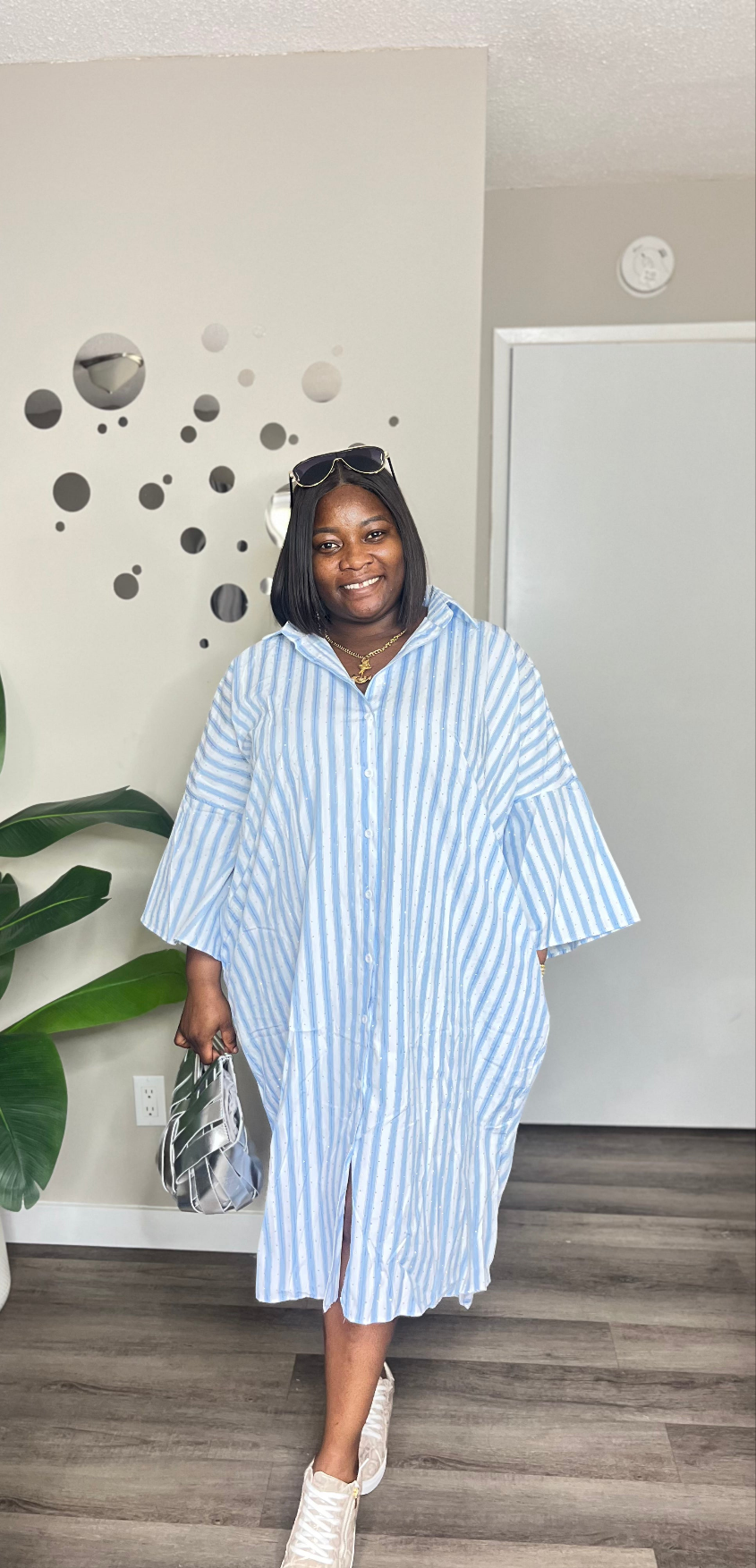 Stoned shirtdress with open back